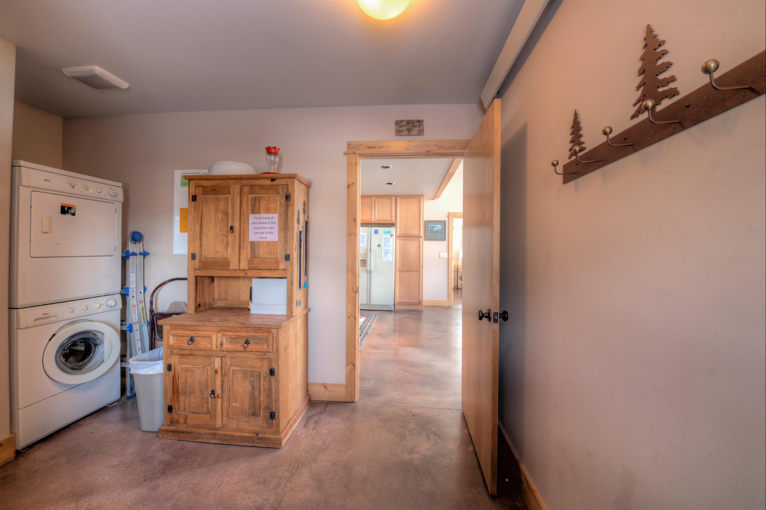 Laundry/Mudroom